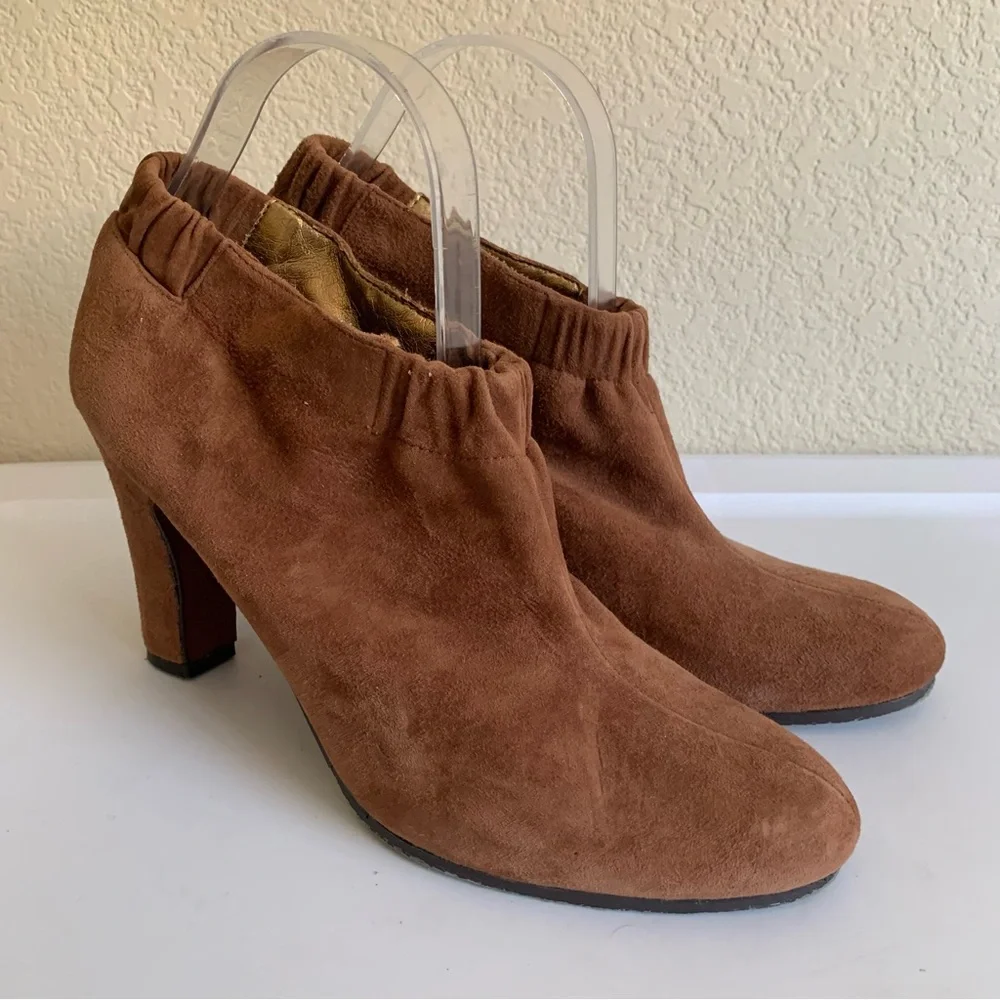 Sam Edelman Brown Suede Leather Ankle Boots Closed Almond Toe Heeled Booties 9.5